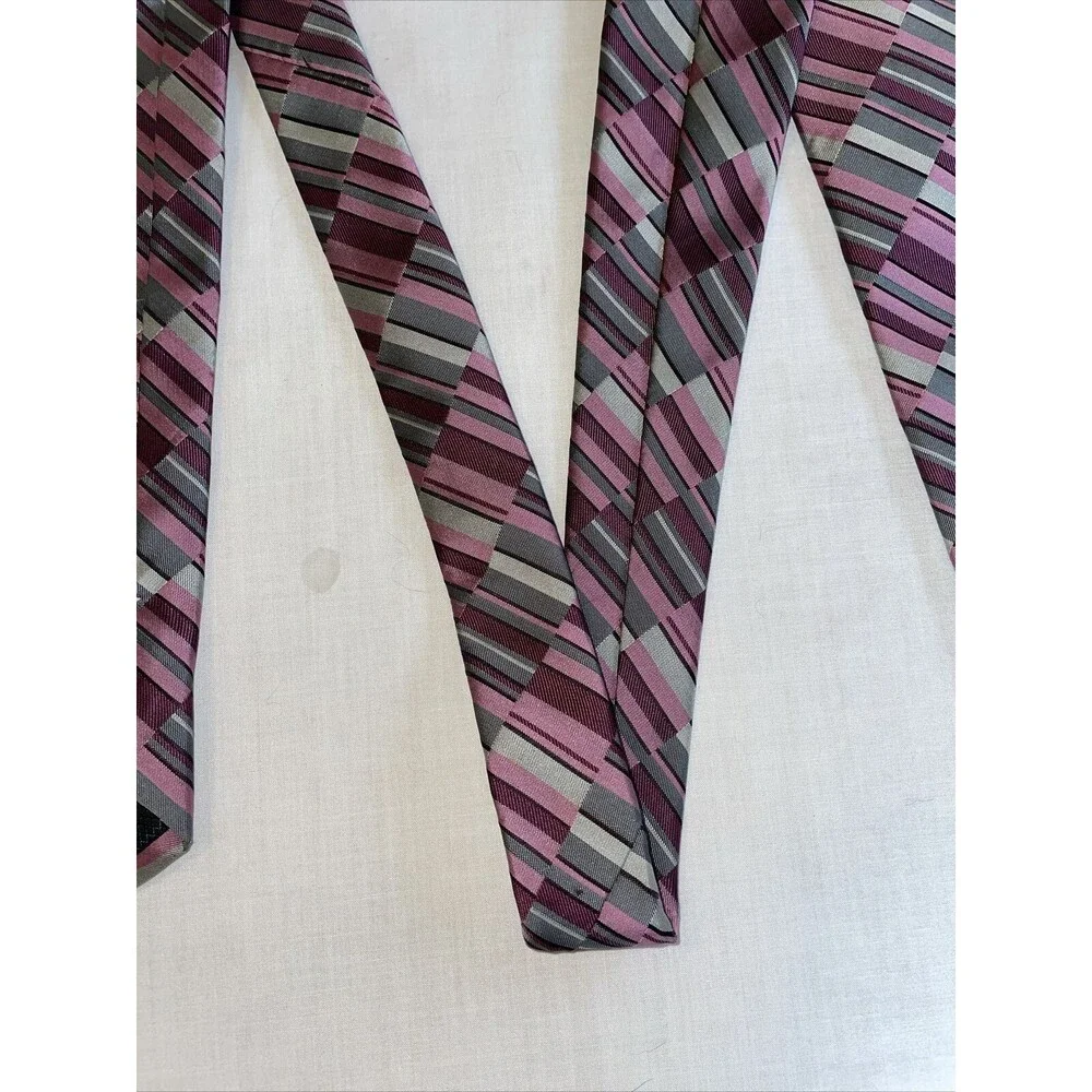 David Taylor Dress Tie Men’s Size 56” Pink Gray 100% Polyester Formal